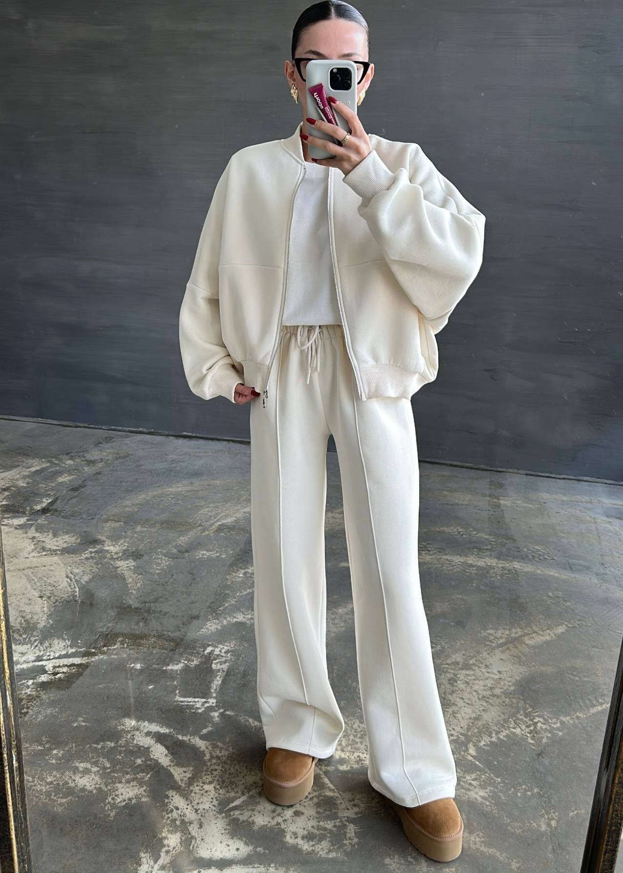 Önden Dikişli Şardonlu Takım EKRU