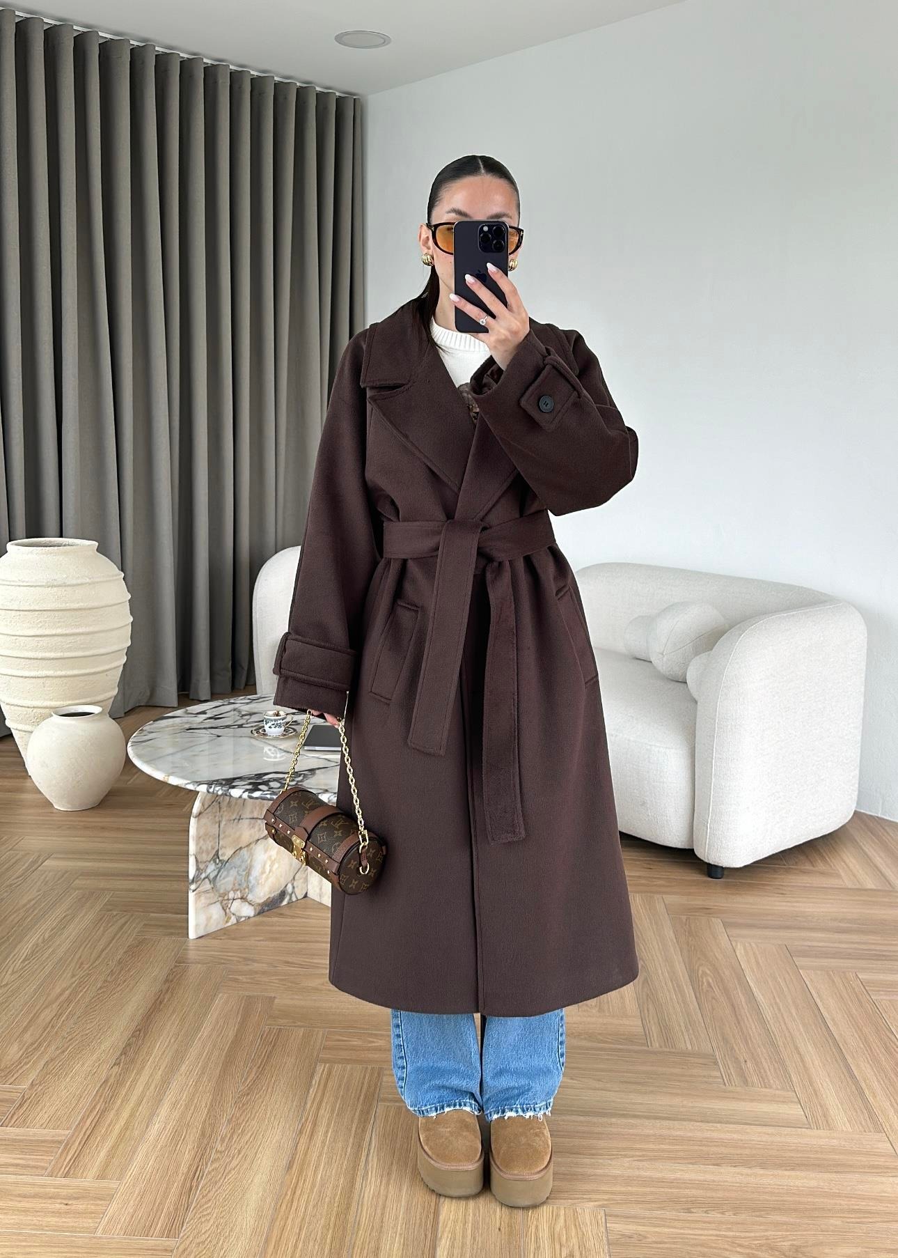 İki Düğmeli Kuşaklı Kaban ACI KAHVE